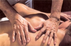 Hands of a Rosen Method practitioner